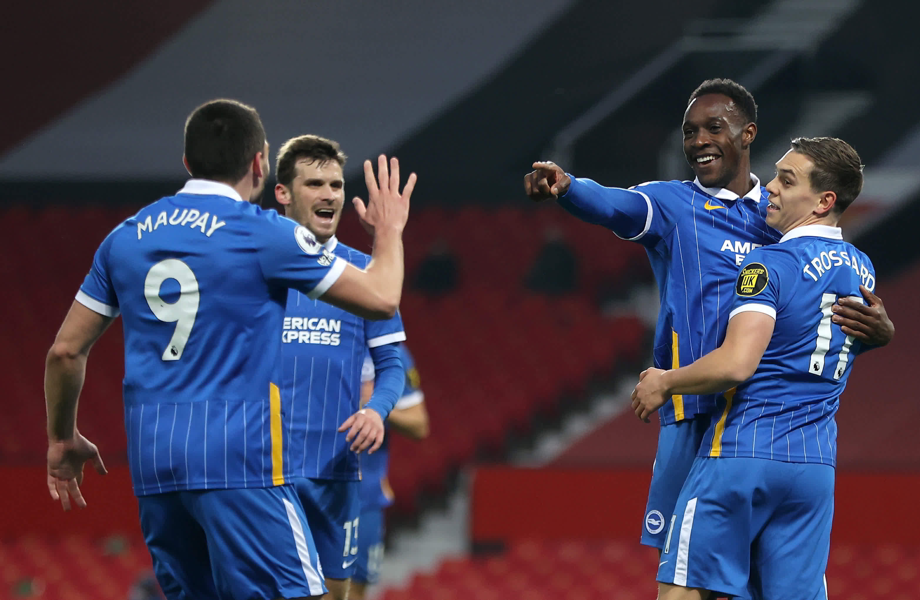 够的阵容深 够的阵容深